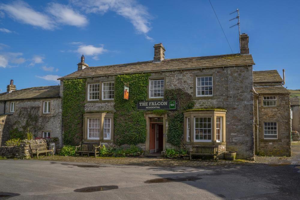 The Falcon Inn Arncliffe Eksteriør billede